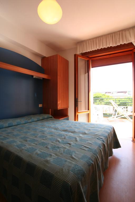 Hotel Midi Lido di Jesolo Quarto foto